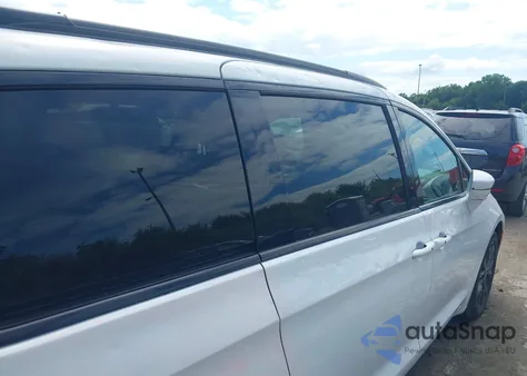 2020 Chrysler Pacifica Limited from USA, damaged, VIN 2C4RC1GG3LR250740